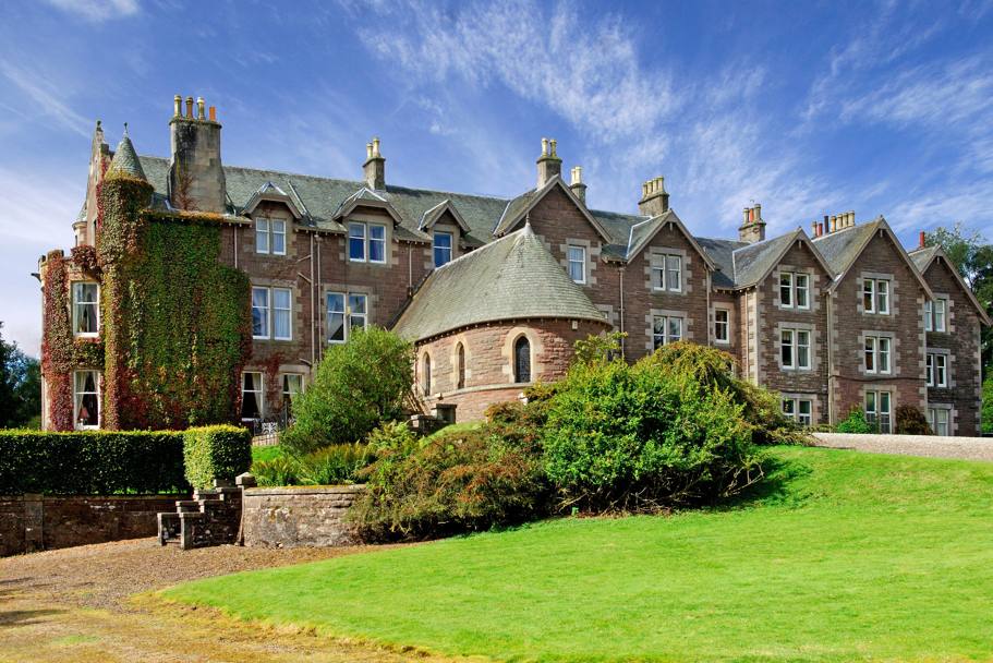 Per consolarsi, lo scozzese ha deciso di inaugurare nella stessa settimana la Cromlix House, hotel di lusso  nei pressi di Dunblane, citt dov&#39; cresciuto il fortissimo tennista, acquistato poco pi di un anno fa